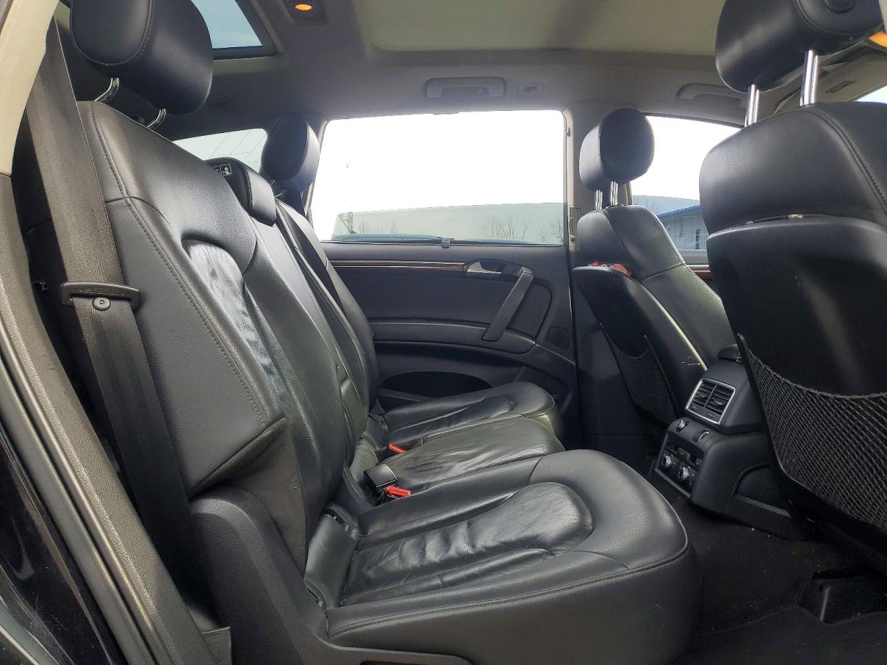 2010 AUDI Q7 photo 11