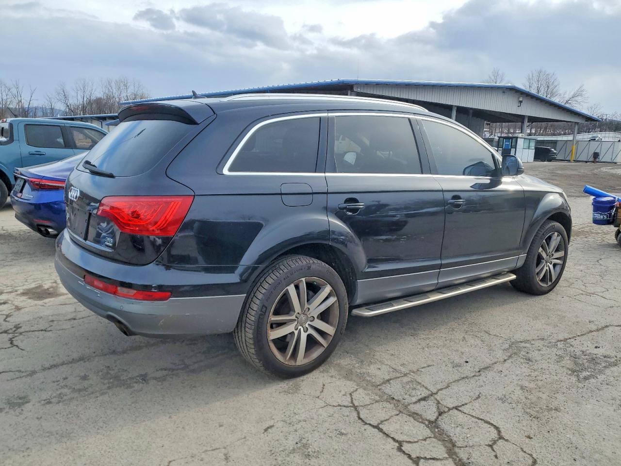 2010 AUDI Q7 photo 3