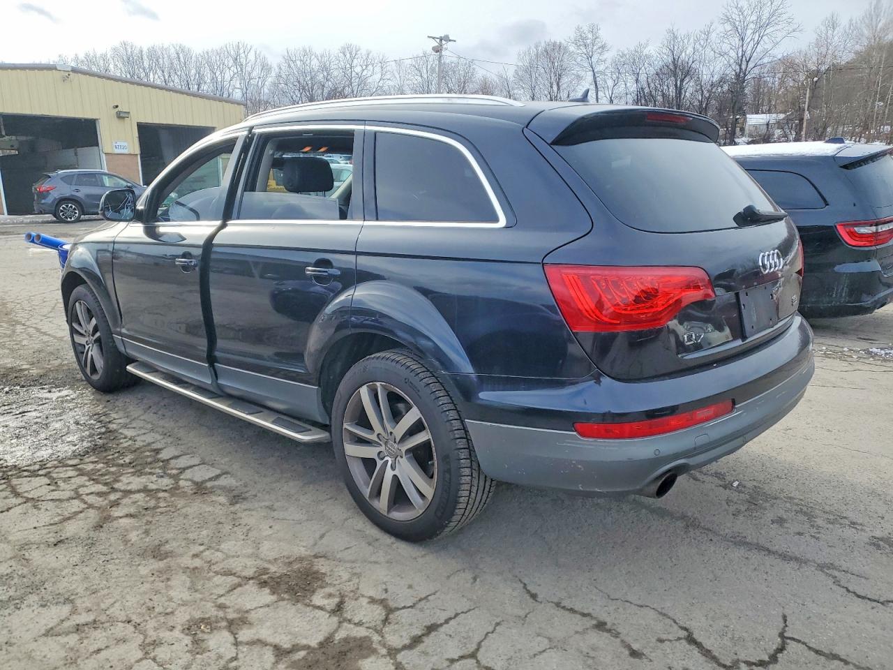 2010 AUDI Q7 photo 2