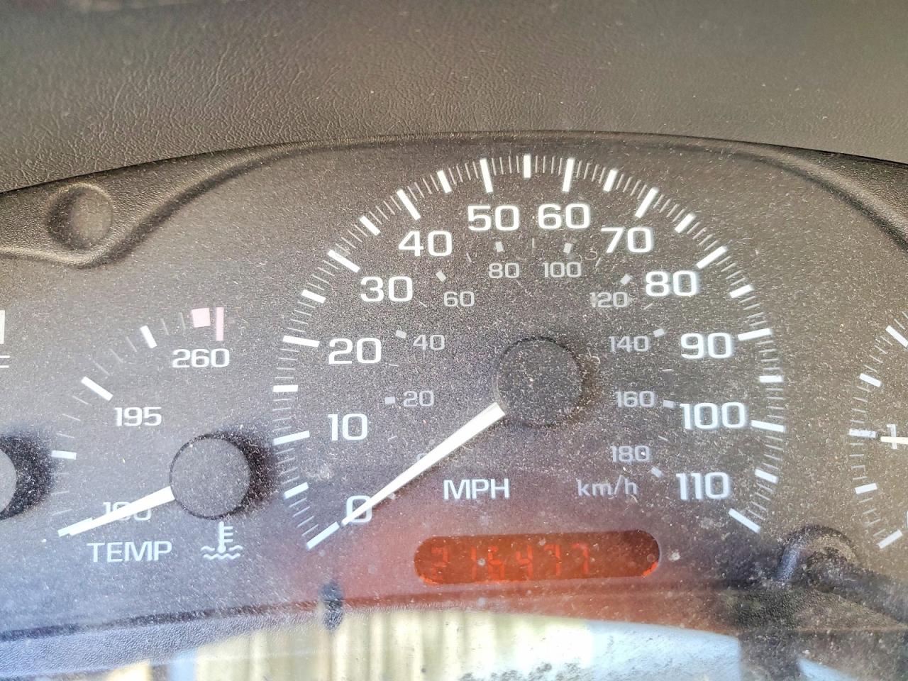 2004 CHEVROLET CAVALIER photo 9