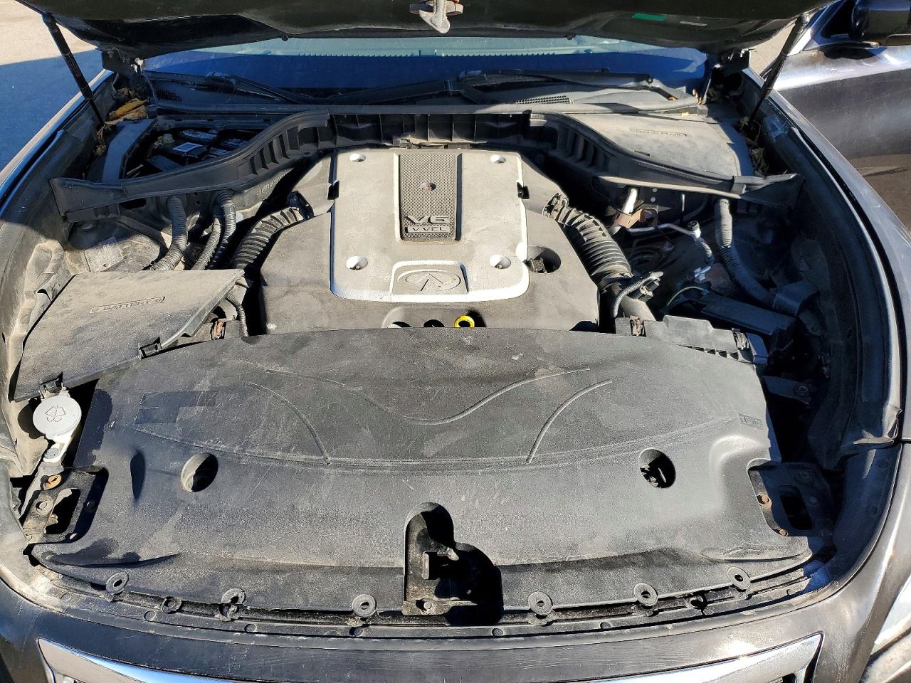 2011 INFINITI M37 X photo 11