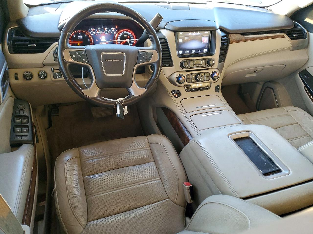 2015 GMC YUKON XL DENALI photo 8