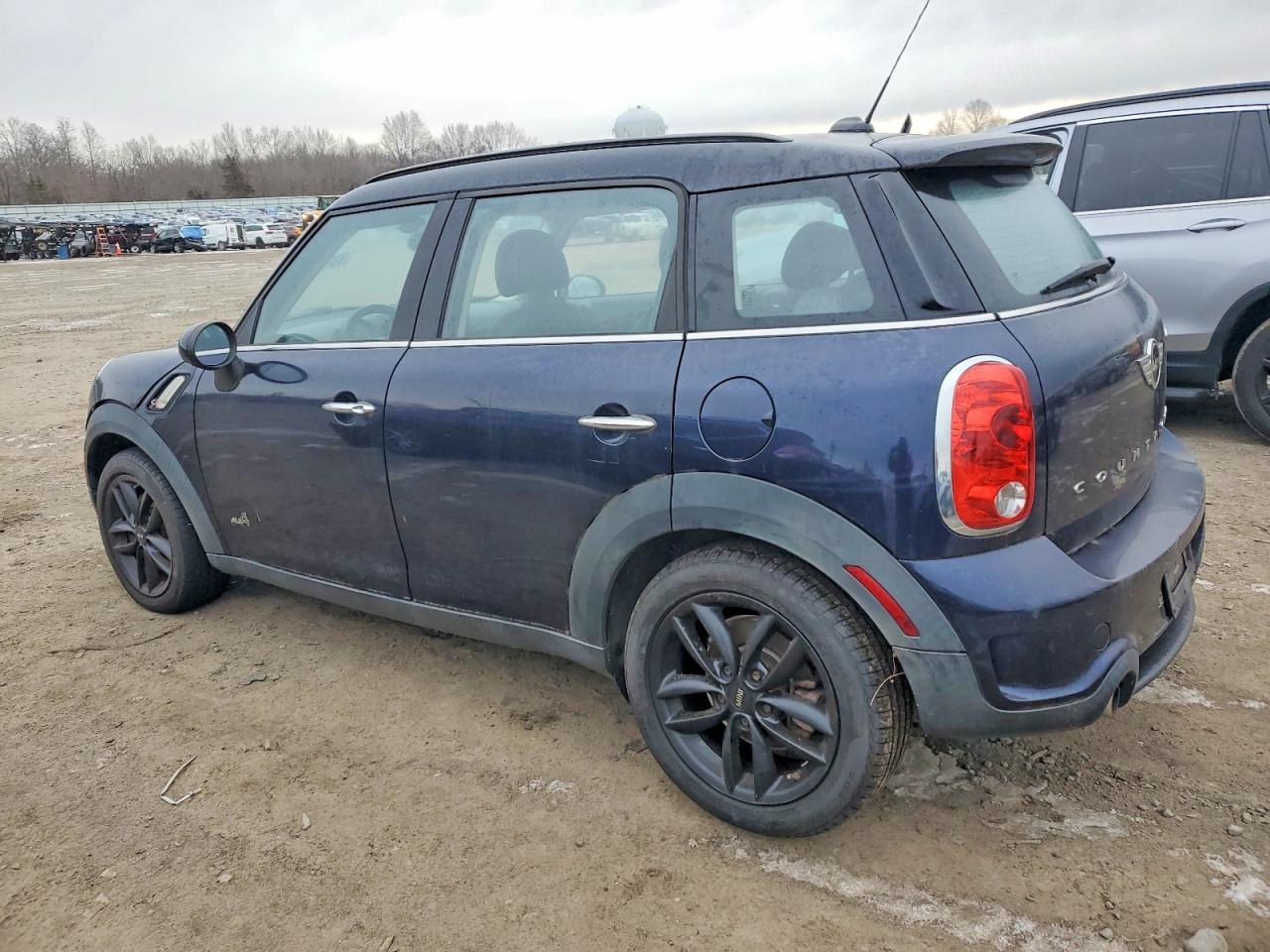 2014 MINI COOPER S COUNTRYMAN photo 2