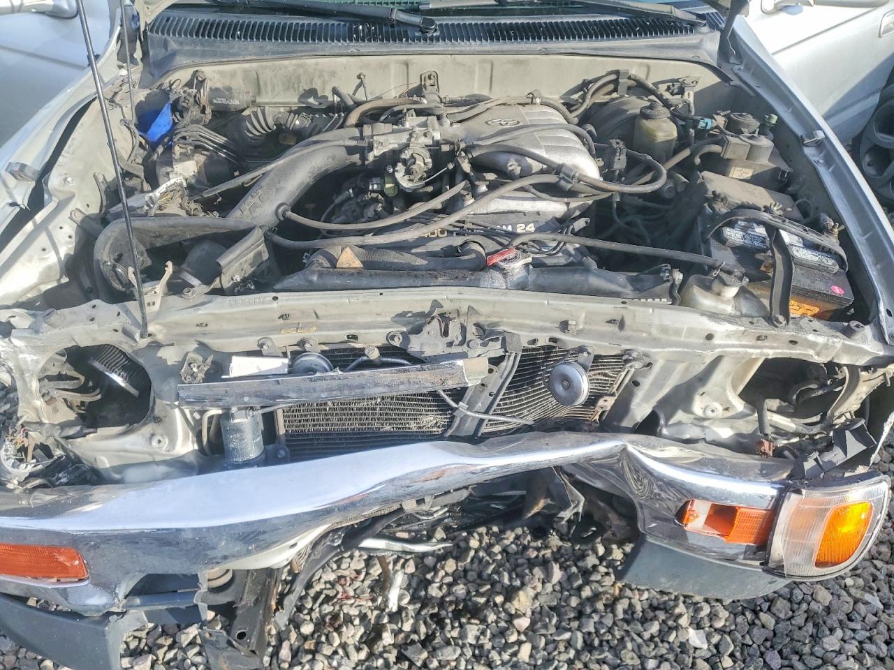 2000 TOYOTA 4RUNNER SR5 photo 11
