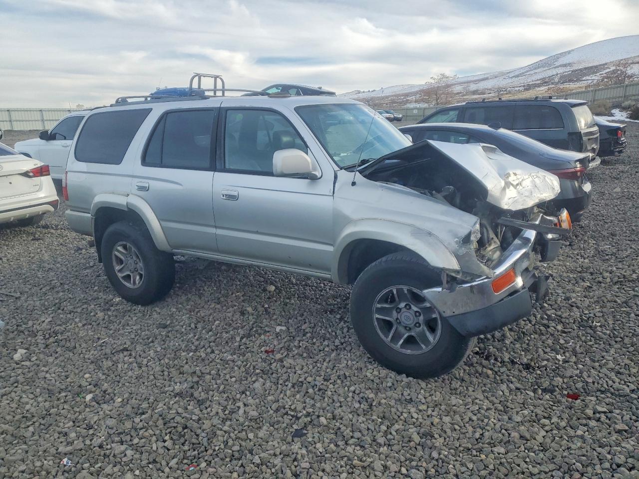 2000 TOYOTA 4RUNNER SR5 photo 4