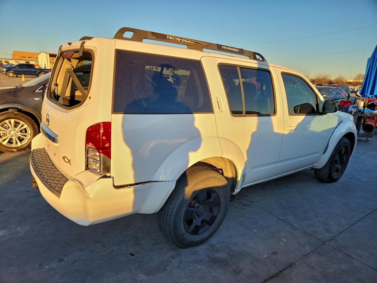 2008 NISSAN PATHFINDER S photo 3