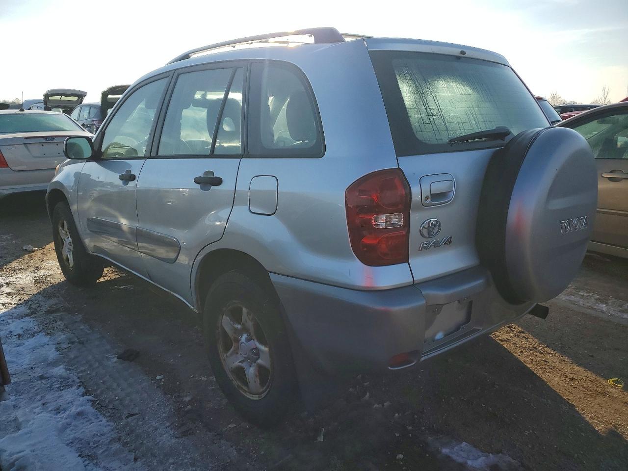2005 TOYOTA RAV4 photo 2