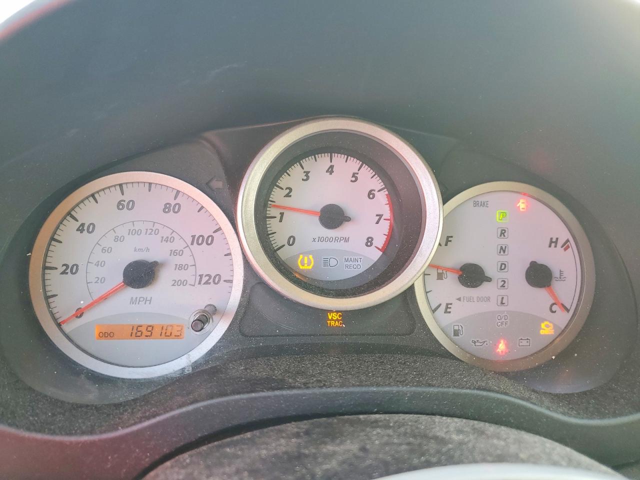 2005 TOYOTA RAV4 photo 9