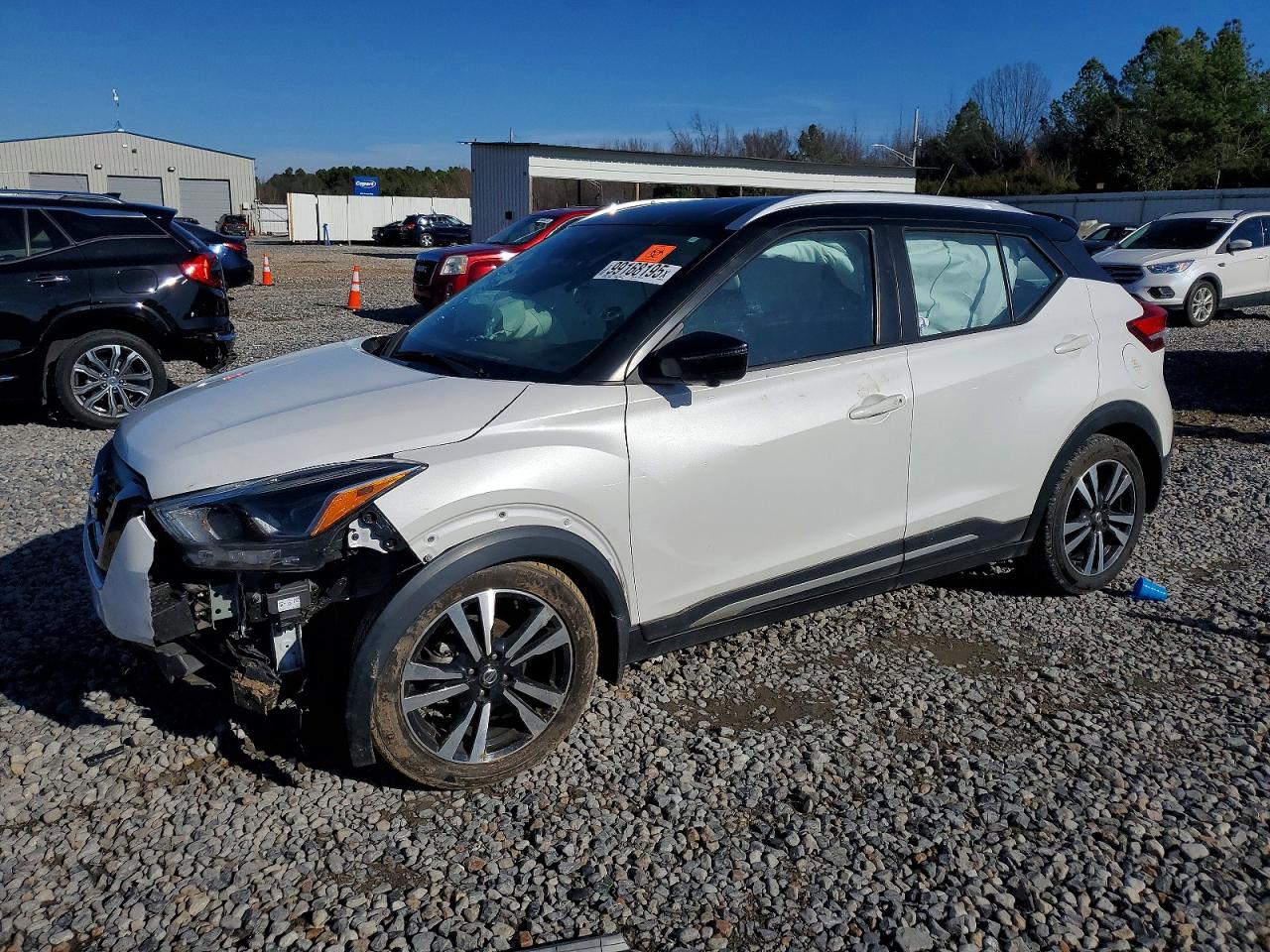 2020 NISSAN KICKS