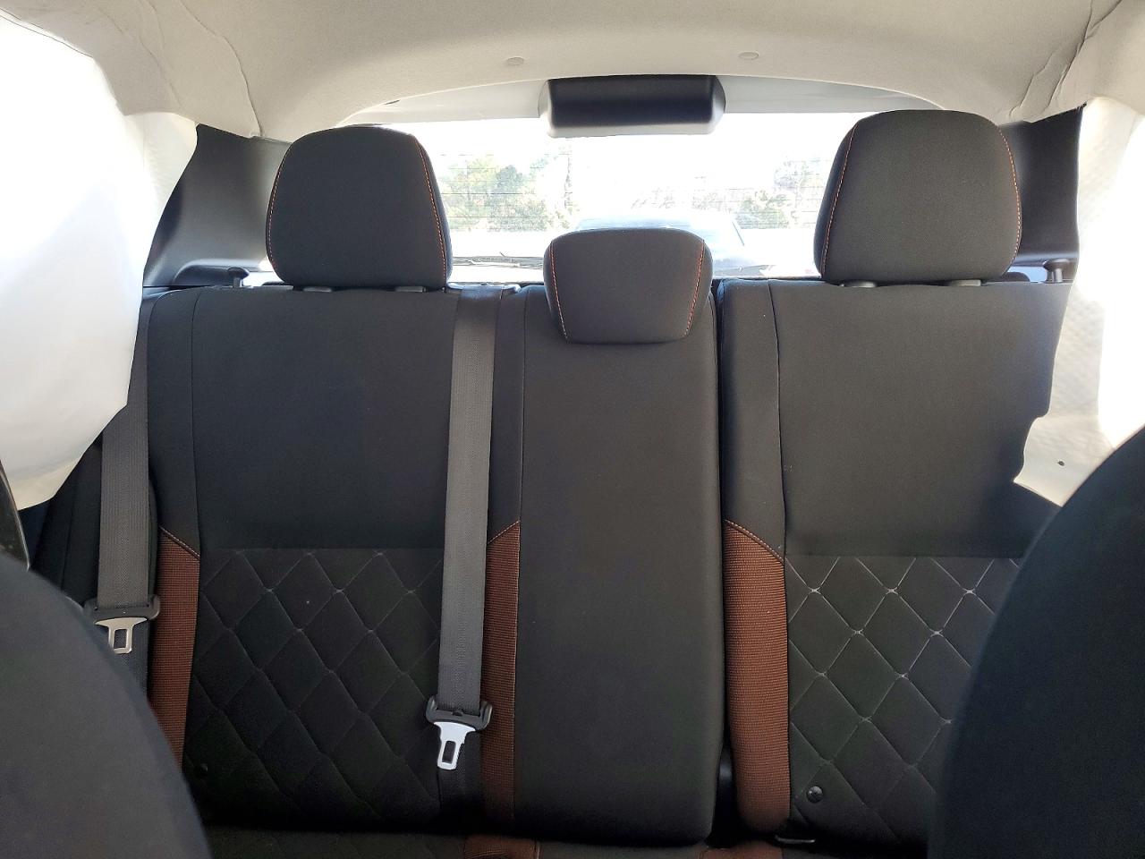 2020 NISSAN KICKS SR photo 10