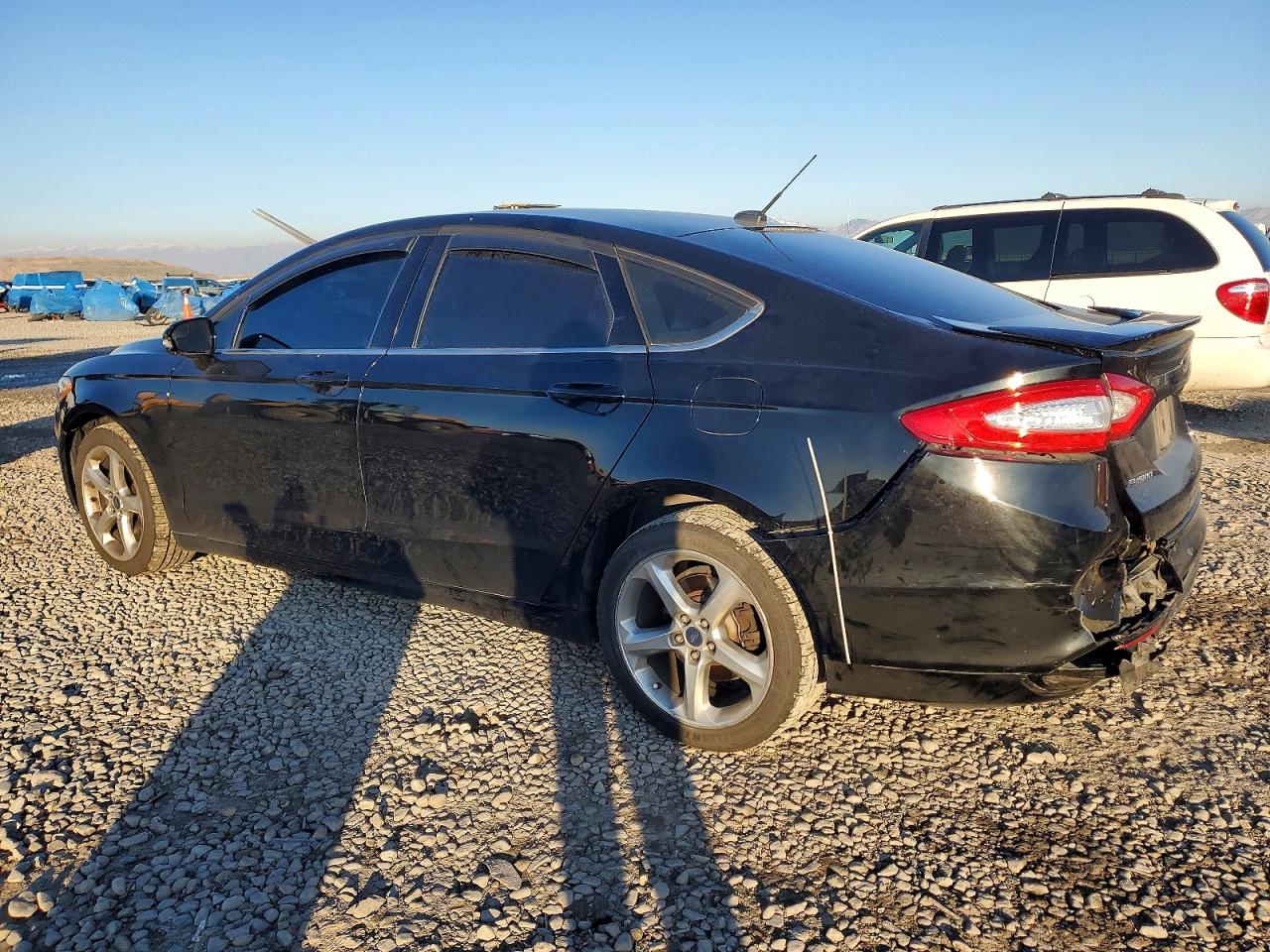 2016 FORD FUSION SE photo 2