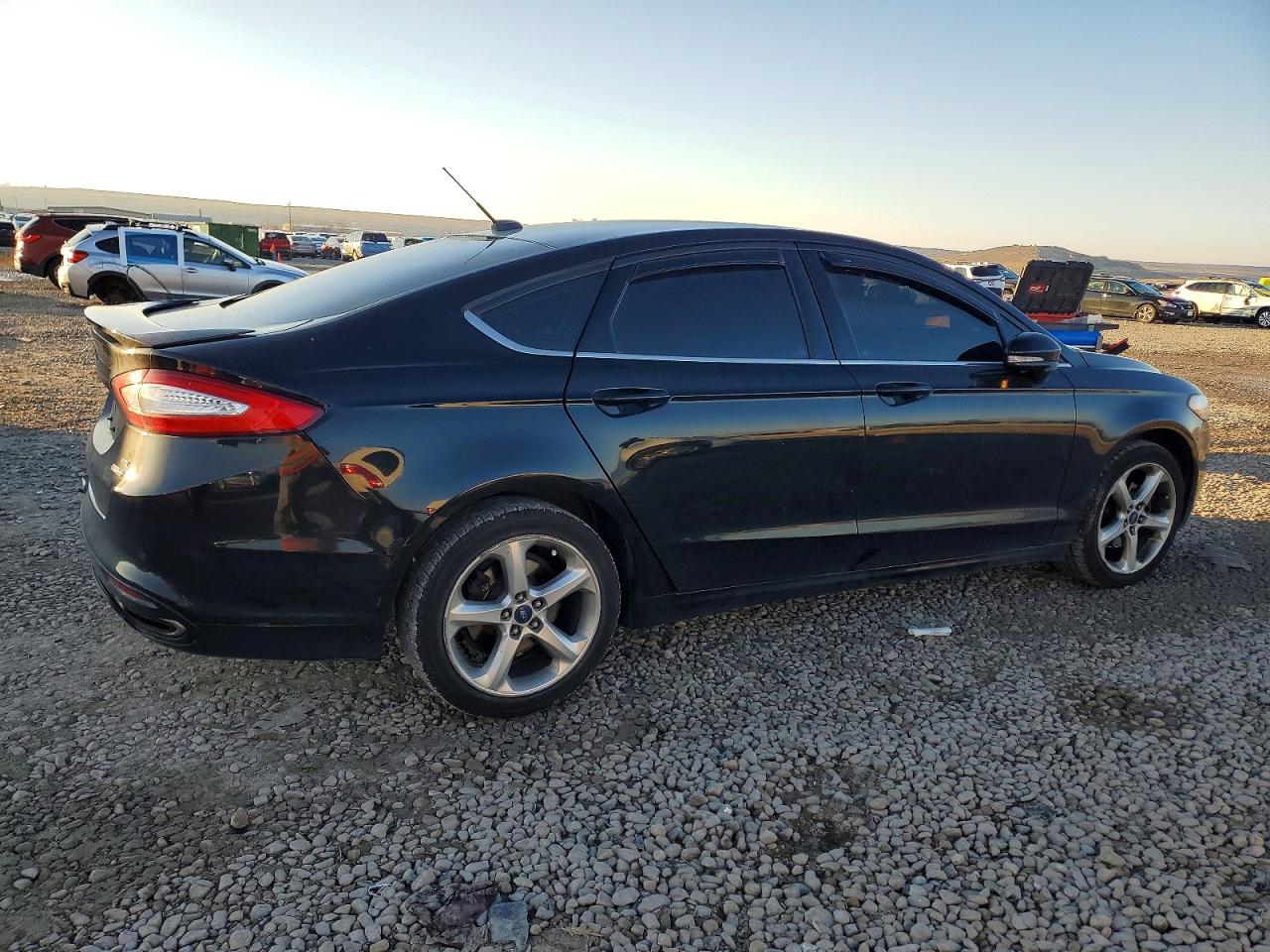 2016 FORD FUSION SE photo 3