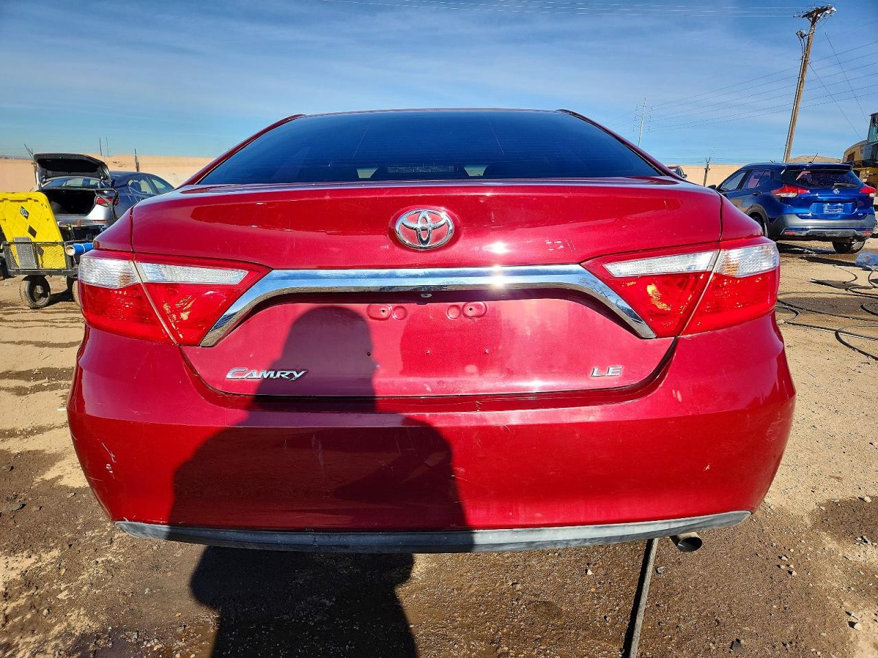 2015 TOYOTA CAMRY LE photo 6