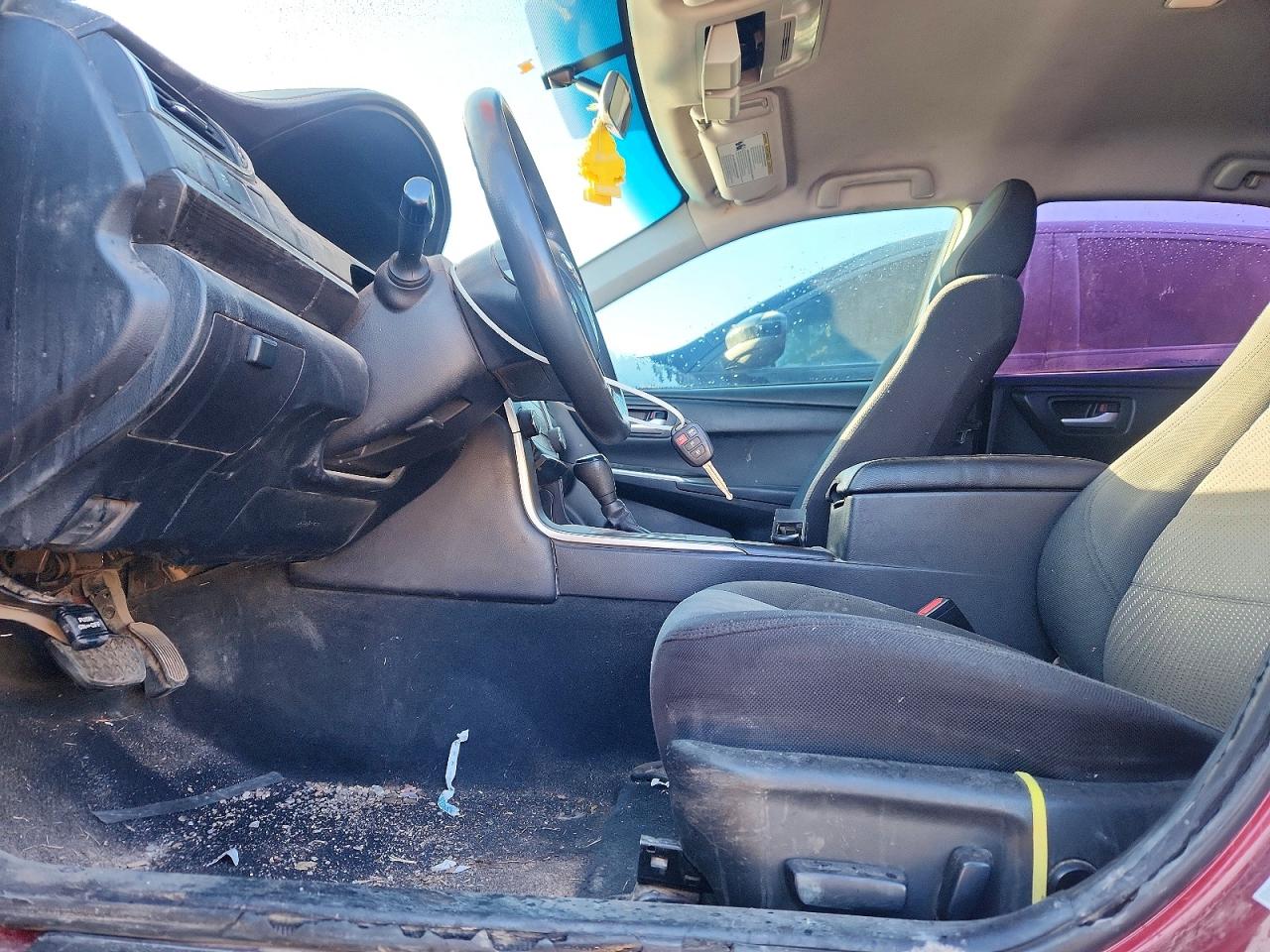 2015 TOYOTA CAMRY LE photo 7
