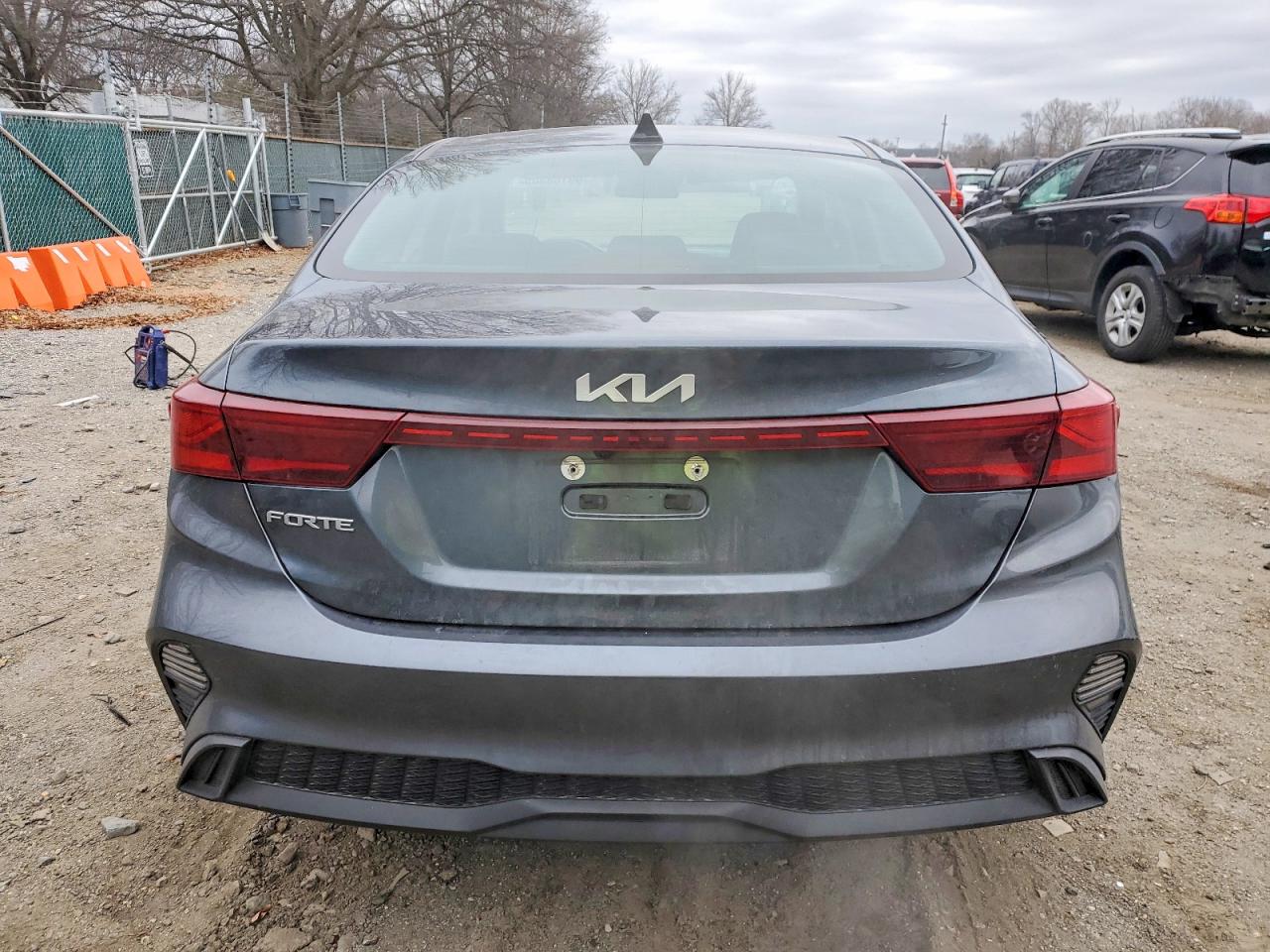 2023 KIA FORTE LX photo 6