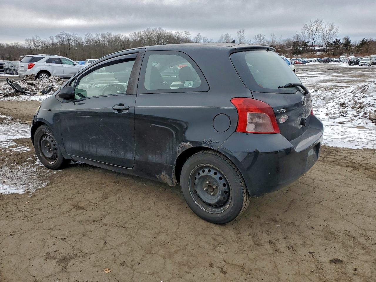 2008 TOYOTA YARIS photo 2