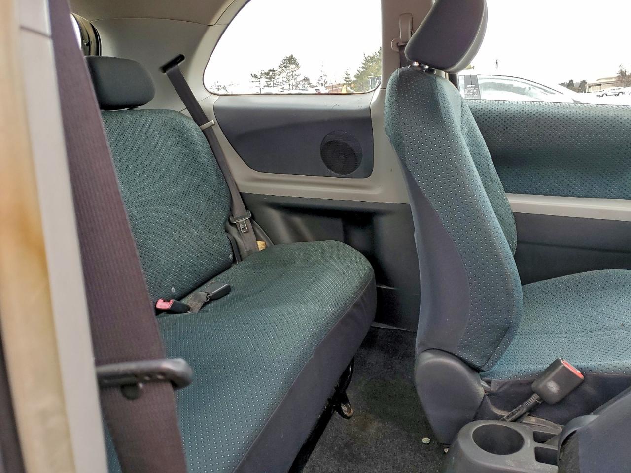 2008 TOYOTA YARIS photo 10