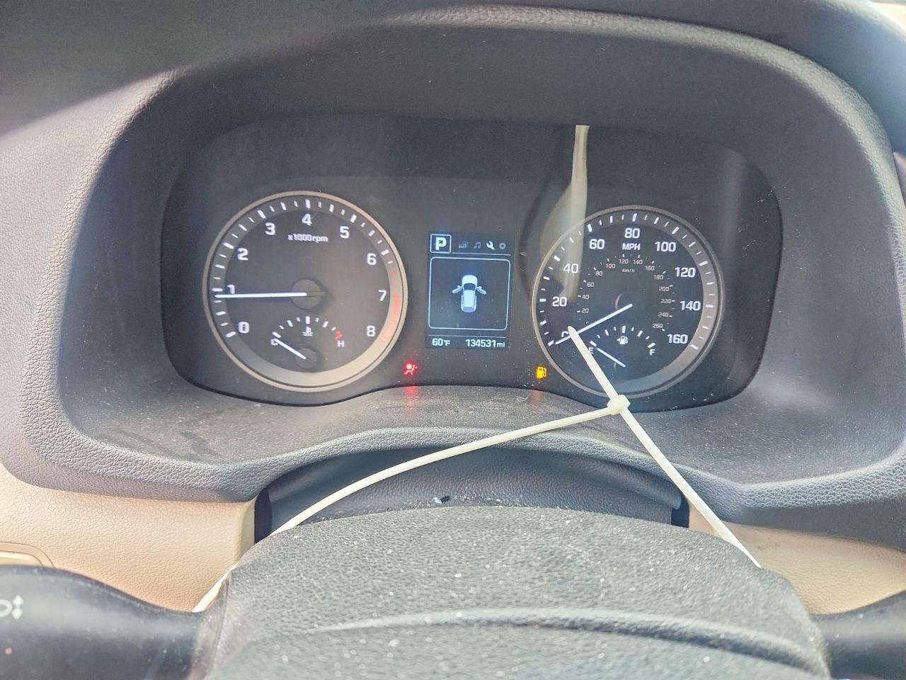 2016 HYUNDAI TUCSON SE photo 17
