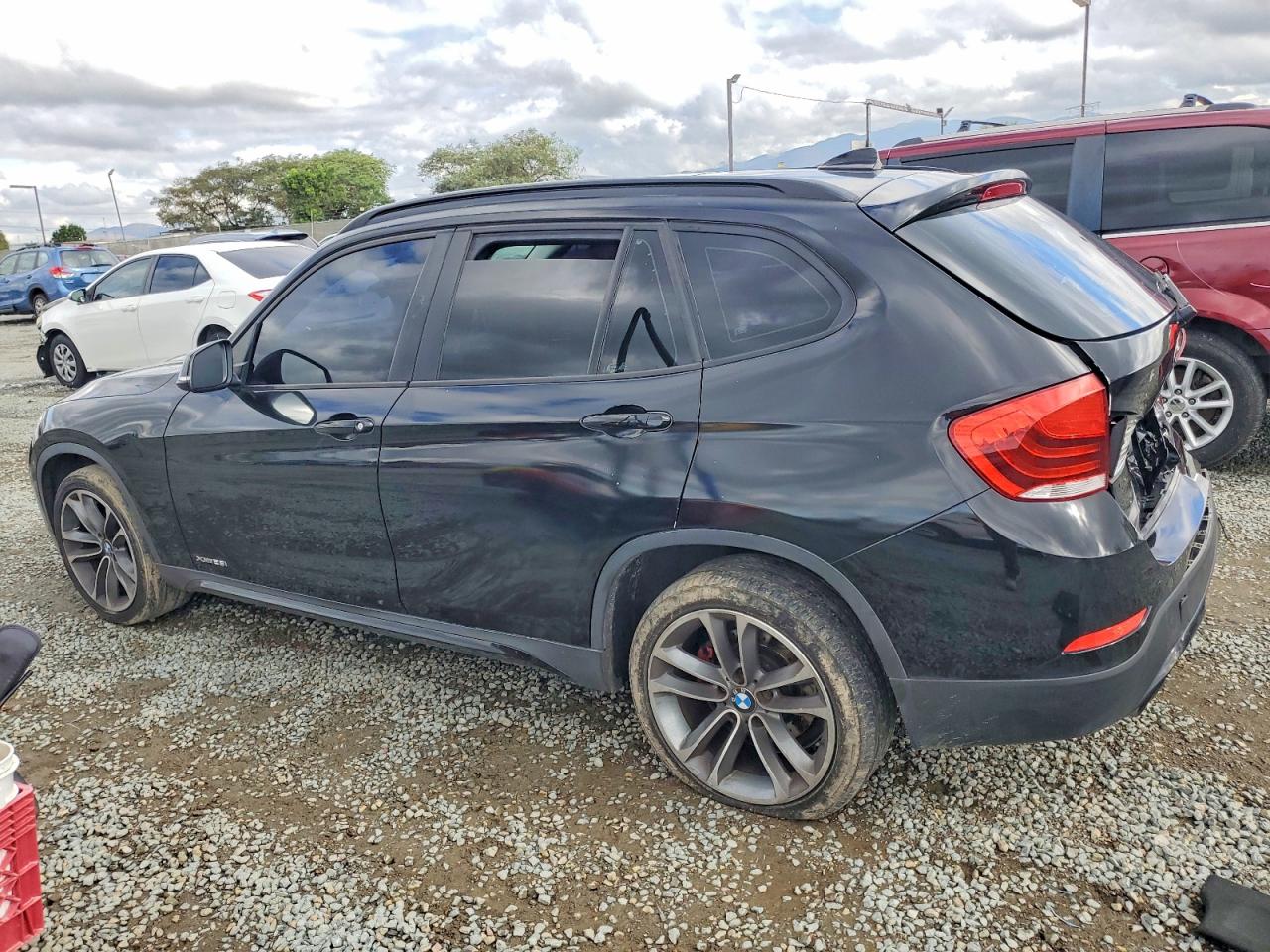 2015 BMW X1 XDRIVE28I photo 2