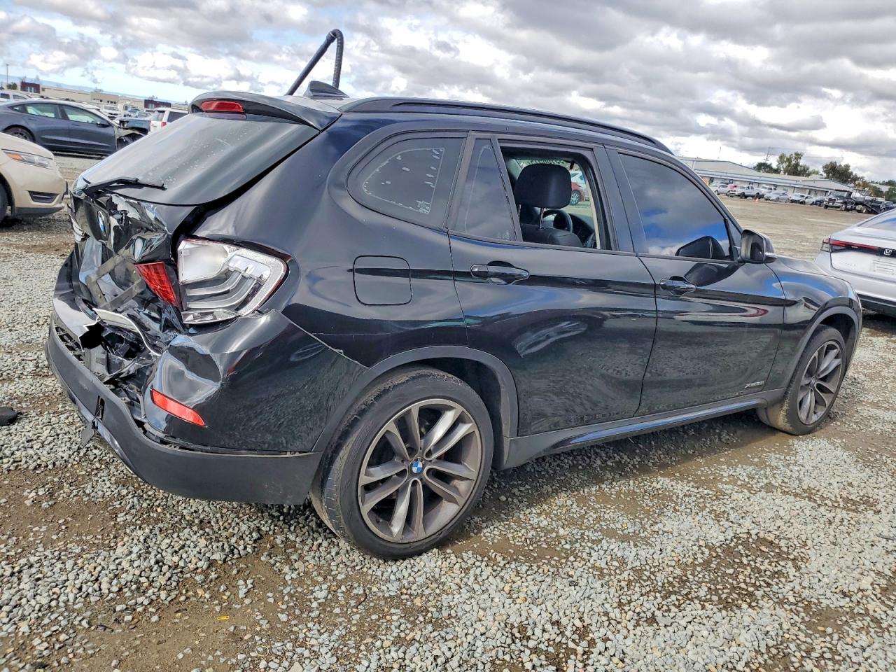 2015 BMW X1 XDRIVE28I photo 3