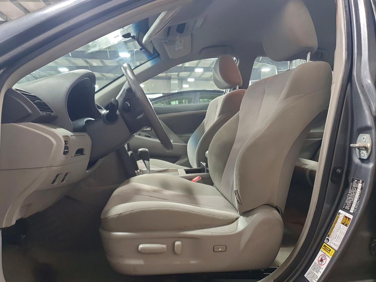 2010 TOYOTA CAMRY BASE photo 7