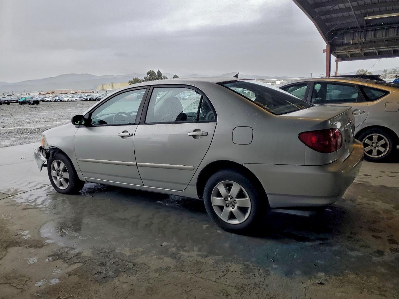 2004 TOYOTA COROLLA CE photo 2