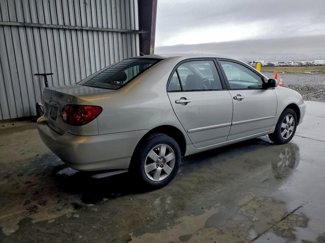 2004 TOYOTA COROLLA CE photo 3