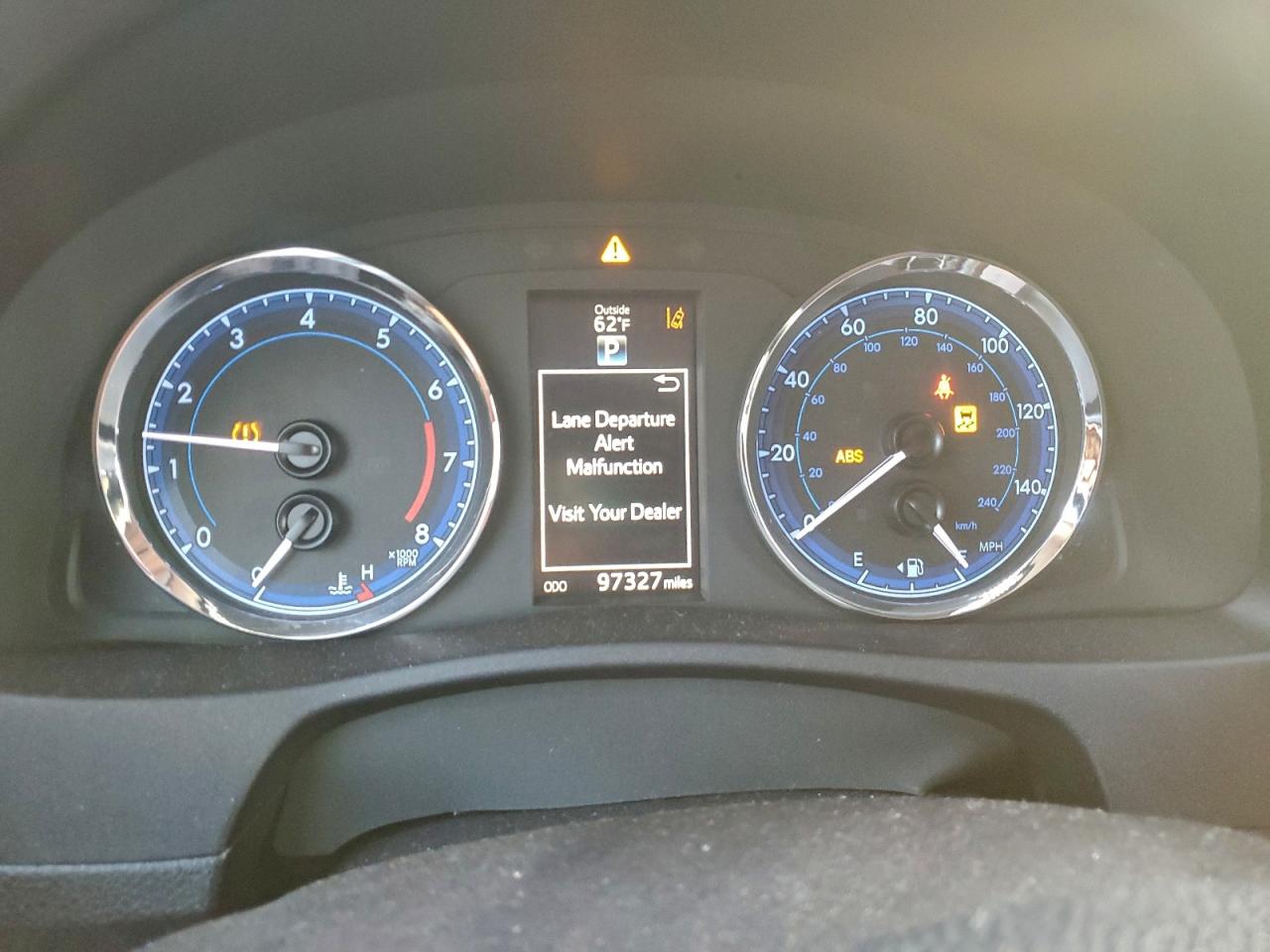 2017 TOYOTA COROLLA L photo 9