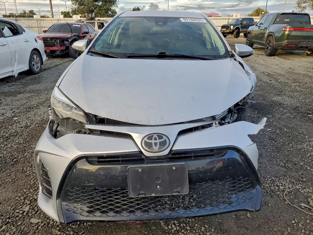 2017 TOYOTA COROLLA L photo 5