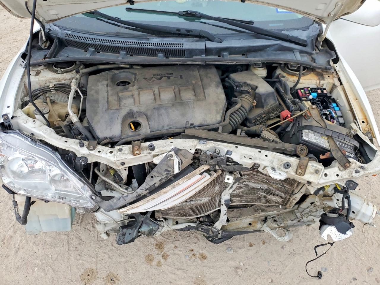 2013 TOYOTA COROLLA BASE photo 11