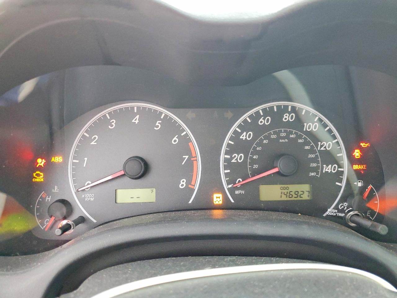 2013 TOYOTA COROLLA BASE photo 9