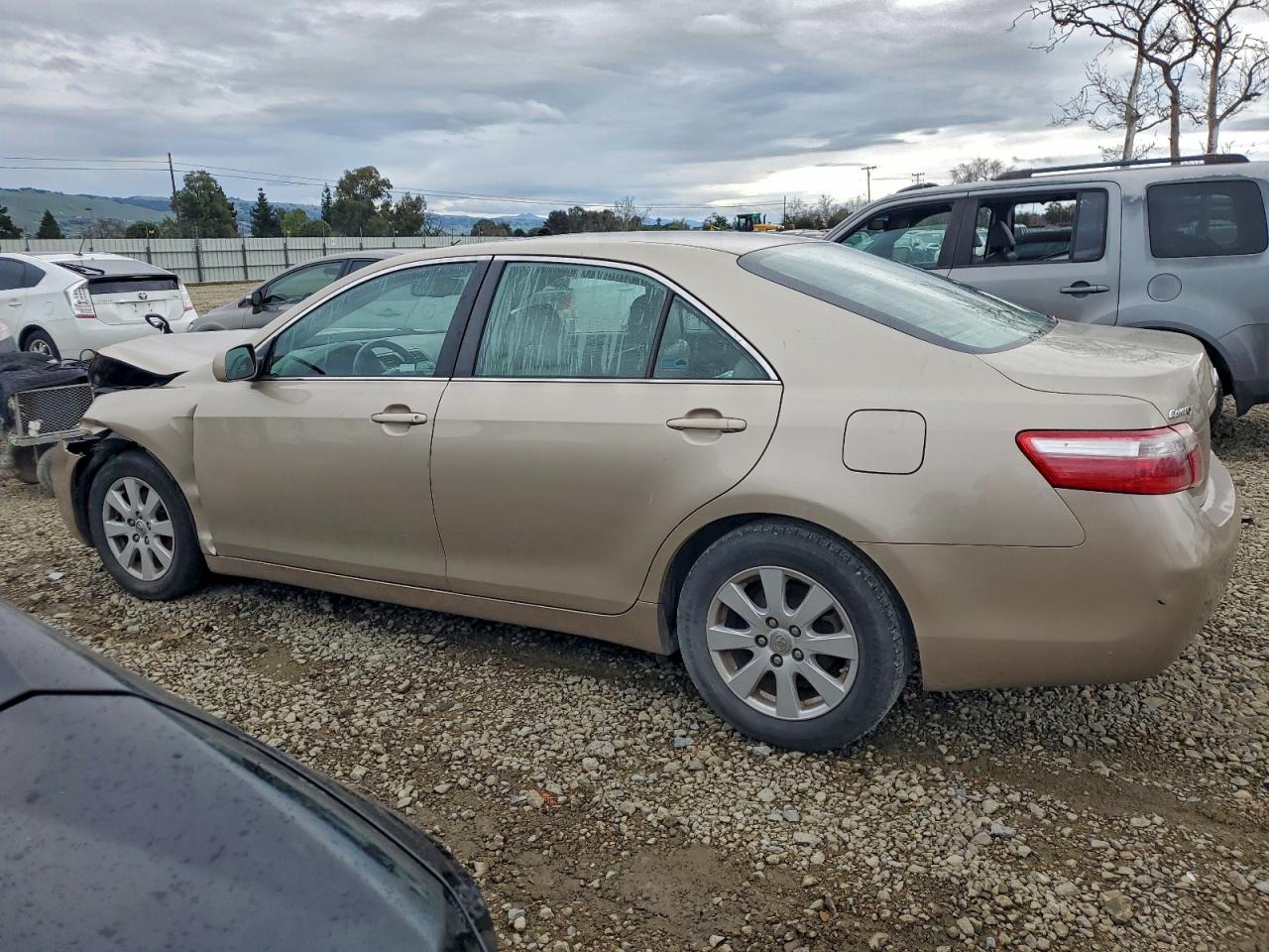 2009 TOYOTA CAMRY BASE photo 2