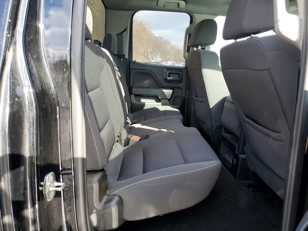 2018 CHEVROLET SILVERADO K1500 LT photo 10