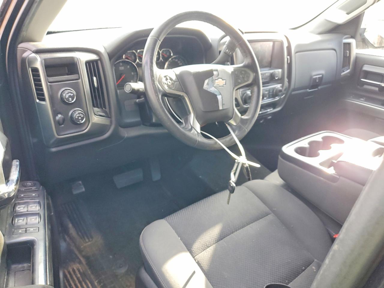 2018 CHEVROLET SILVERADO K1500 LT photo 8