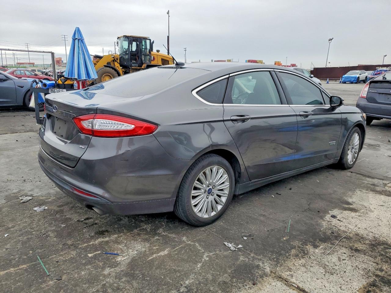 2016 FORD FUSION SE PHEV photo 3