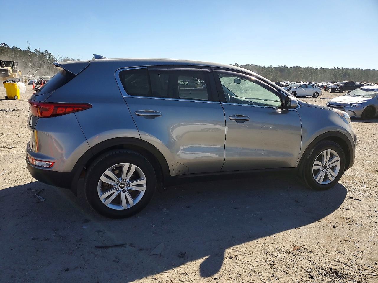 2019 KIA SPORTAGE LX photo 5
