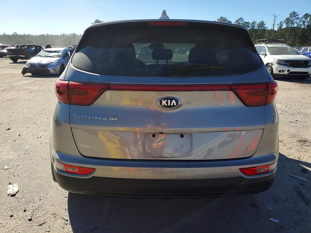 2019 KIA SPORTAGE LX photo 11