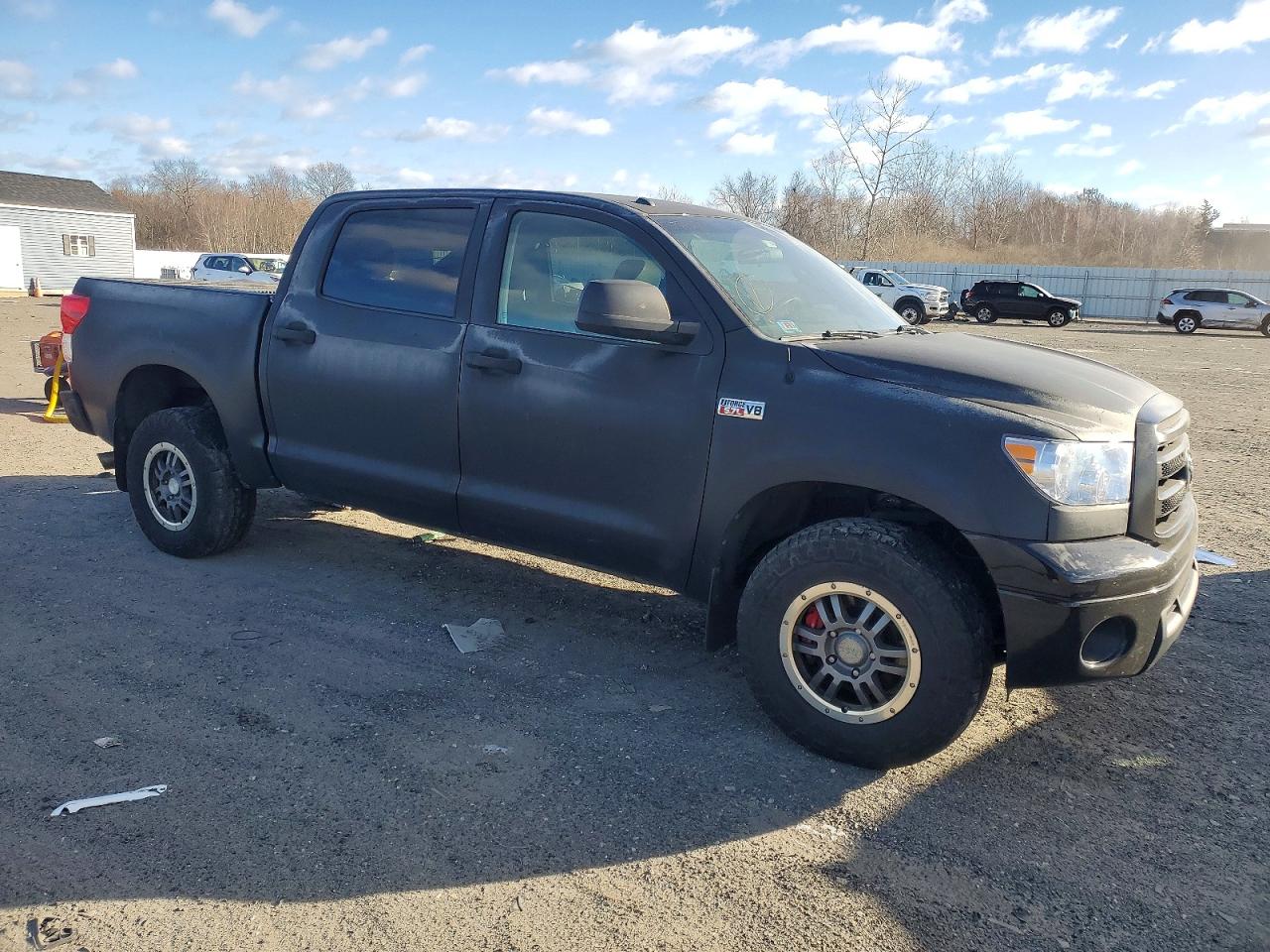 2011 TOYOTA TUNDRA CREWMAX SR5 photo 4