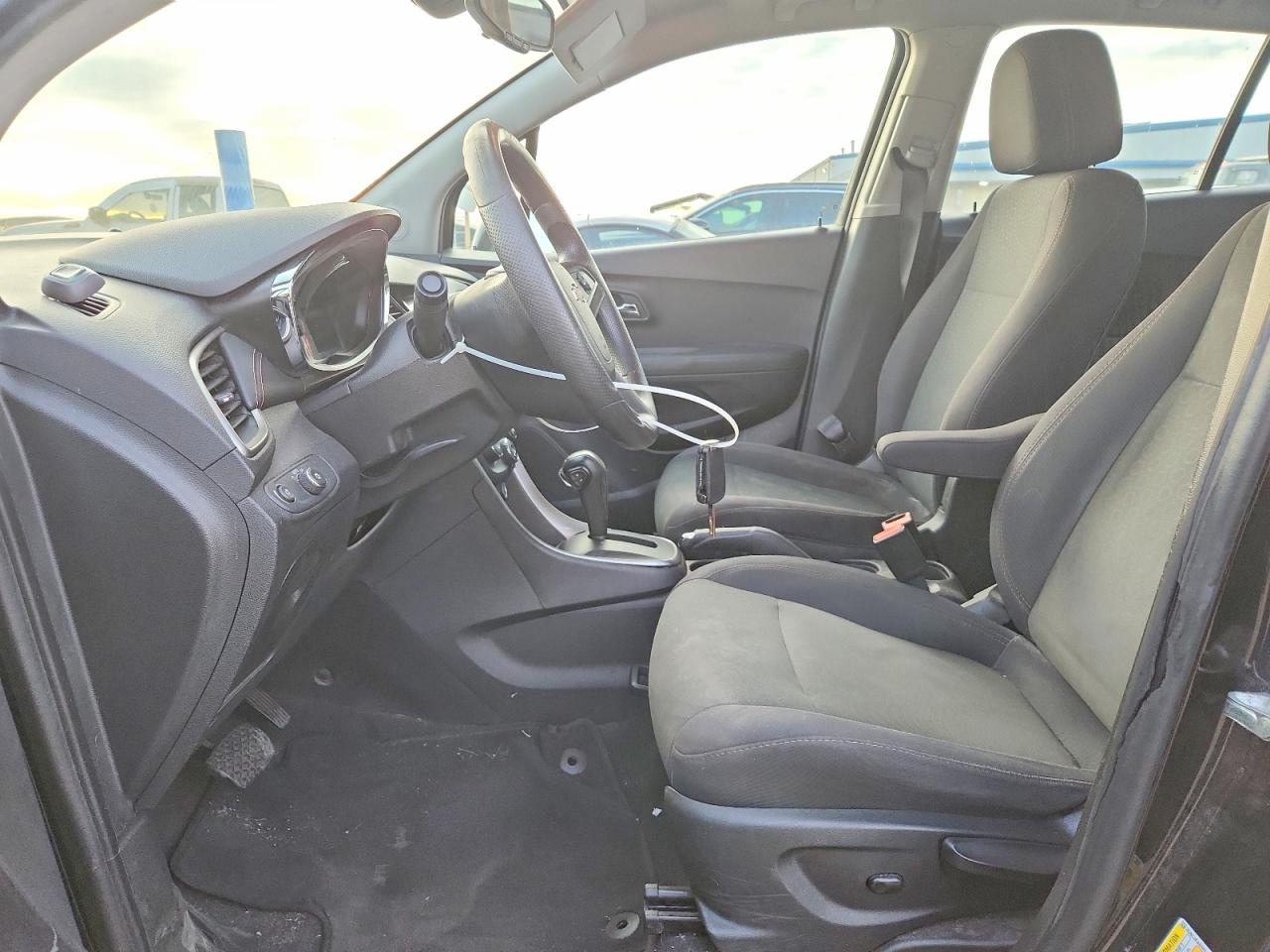 2017 CHEVROLET TRAX LS photo 7