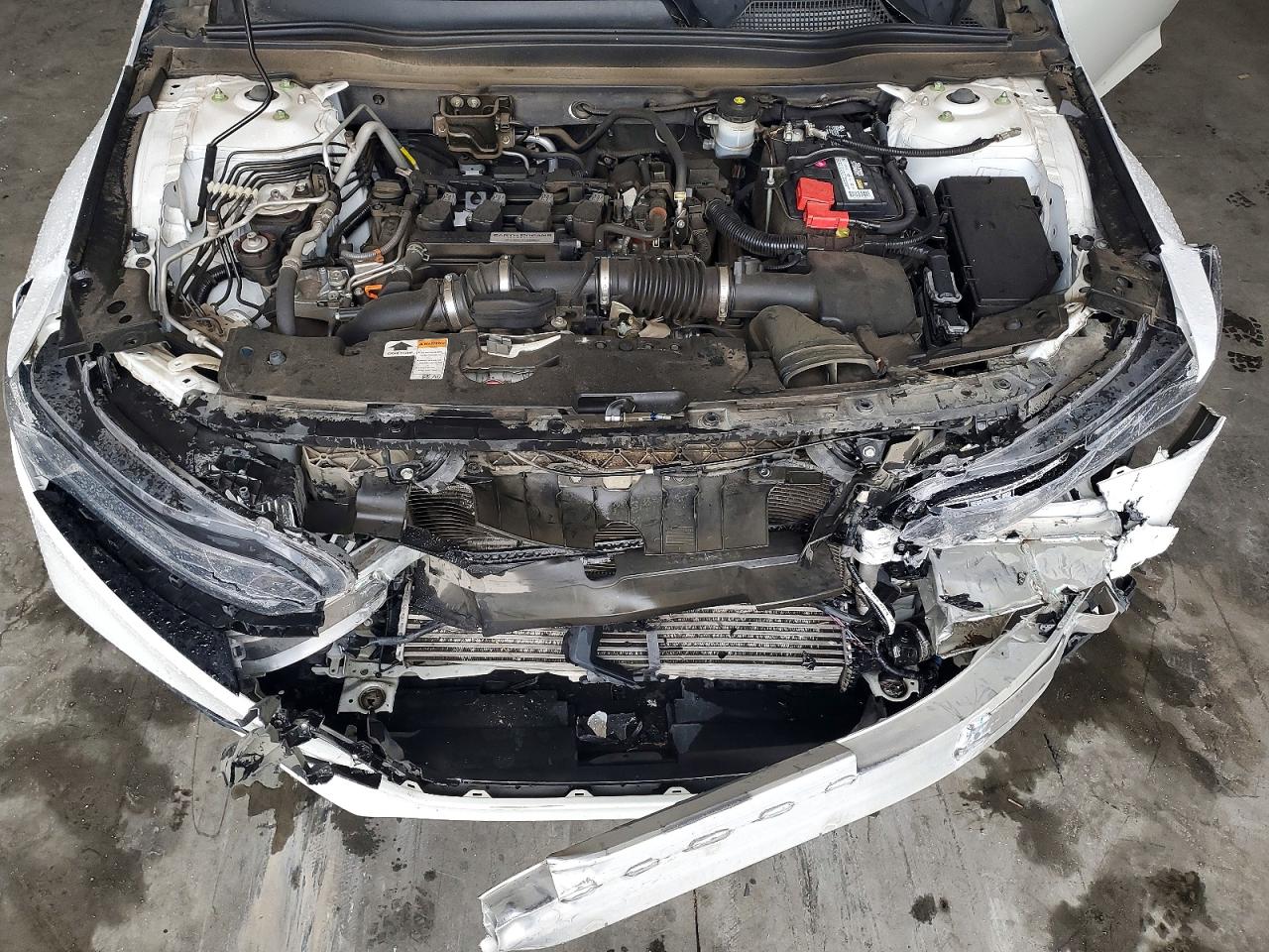 2018 HONDA ACCORD LX photo 11