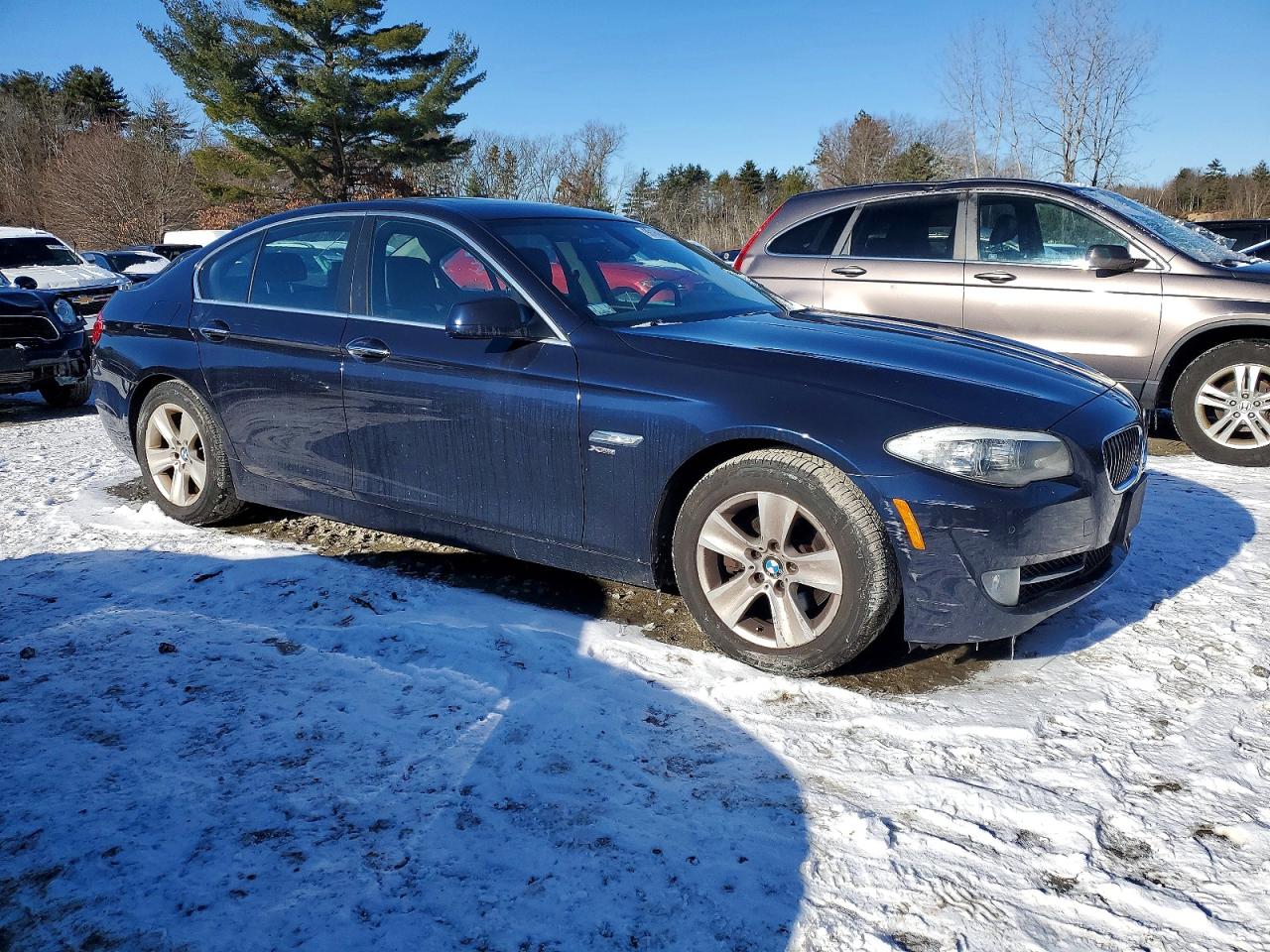 2012 BMW 5 SERIES photo 4