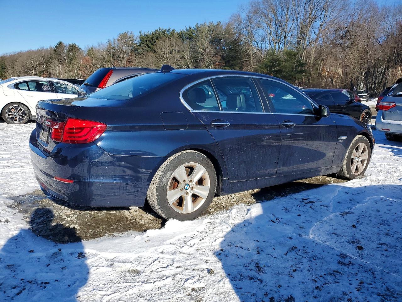 2012 BMW 5 SERIES photo 3