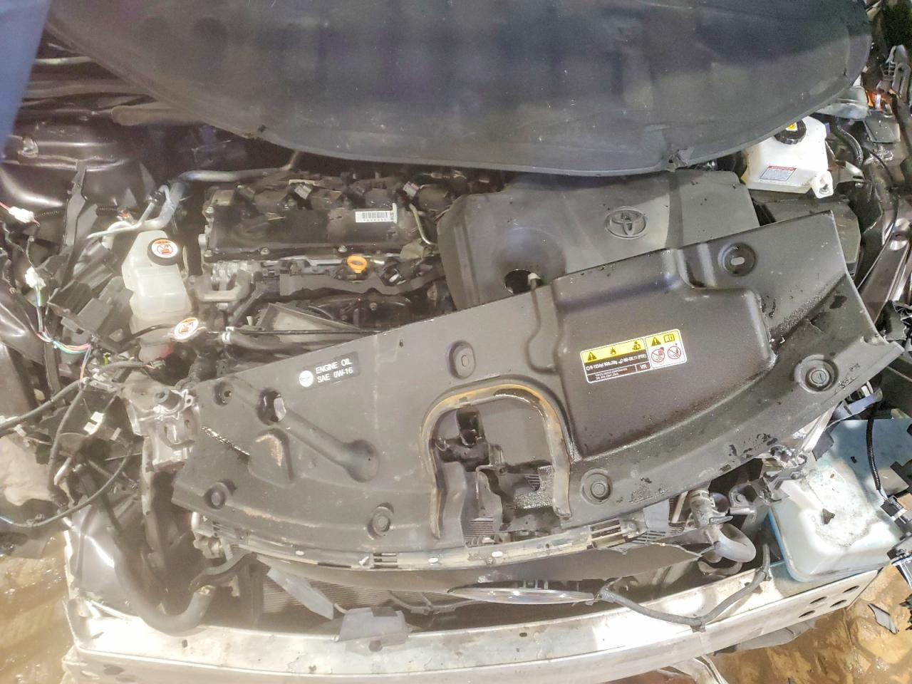 2021 TOYOTA SIENNA XLE photo 12