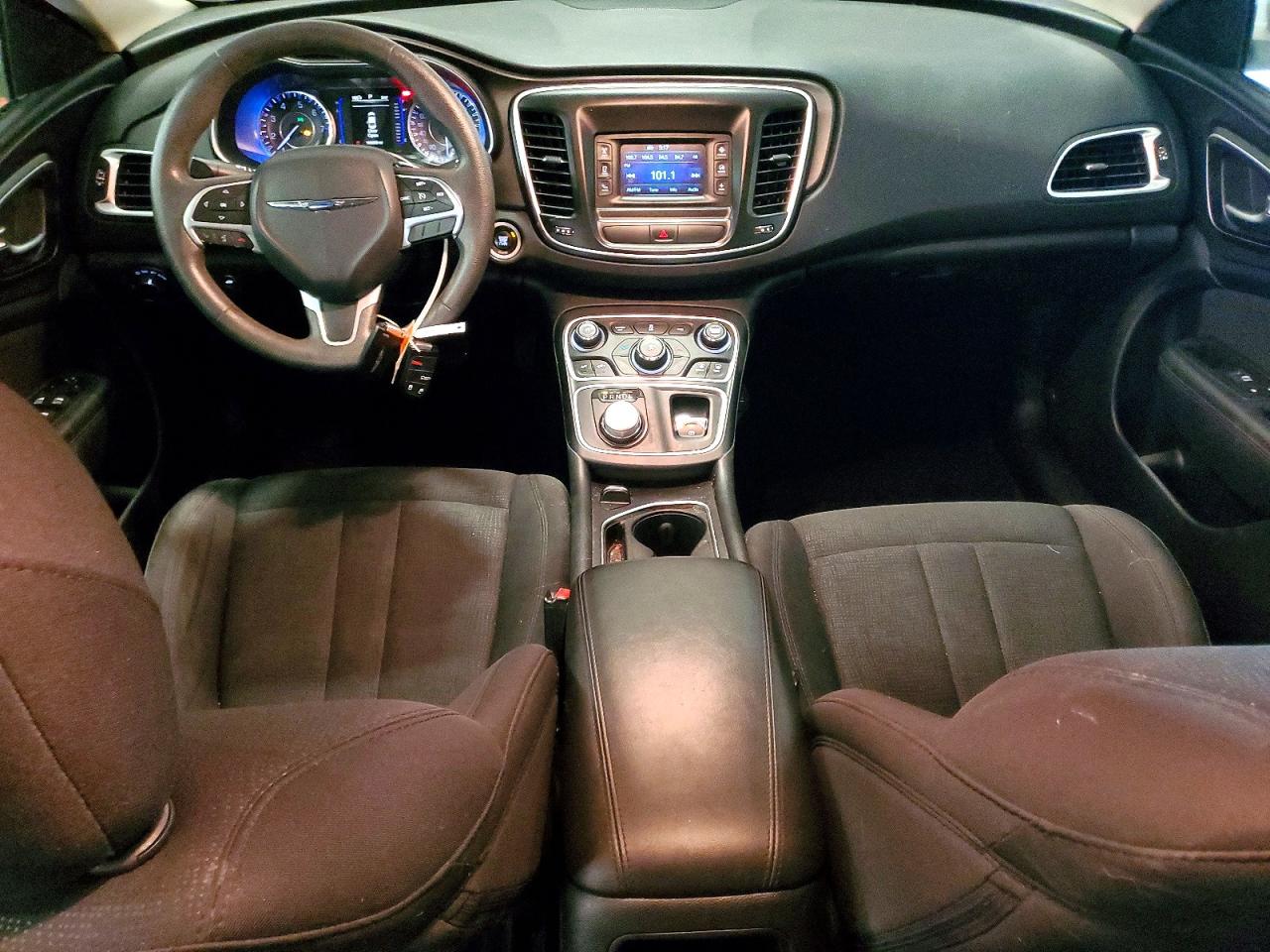 2016 CHRYSLER 200 LIMITED photo 8