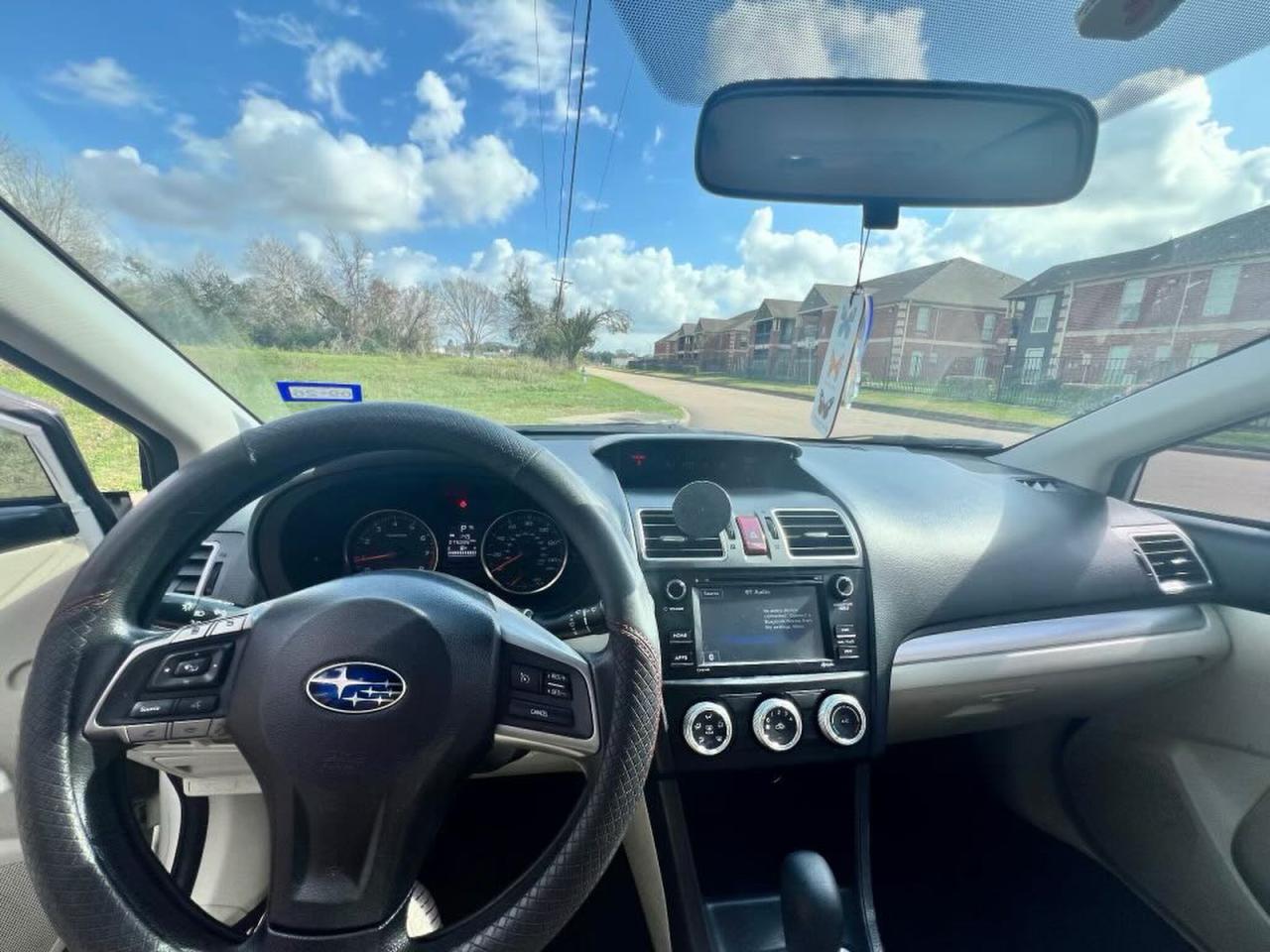 2015 SUBARU IMPREZA photo 9
