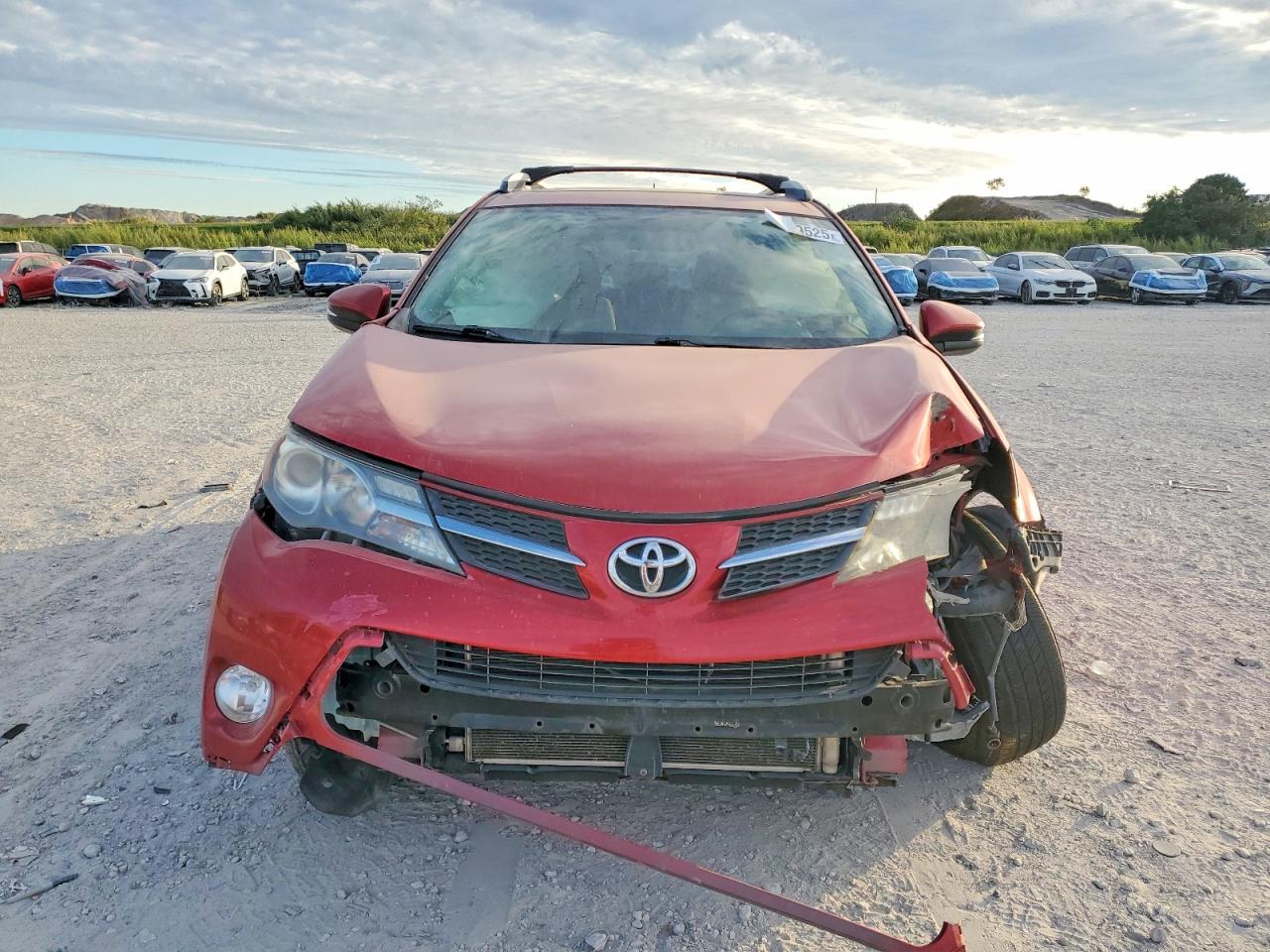 2013 TOYOTA RAV4 XLE photo 5