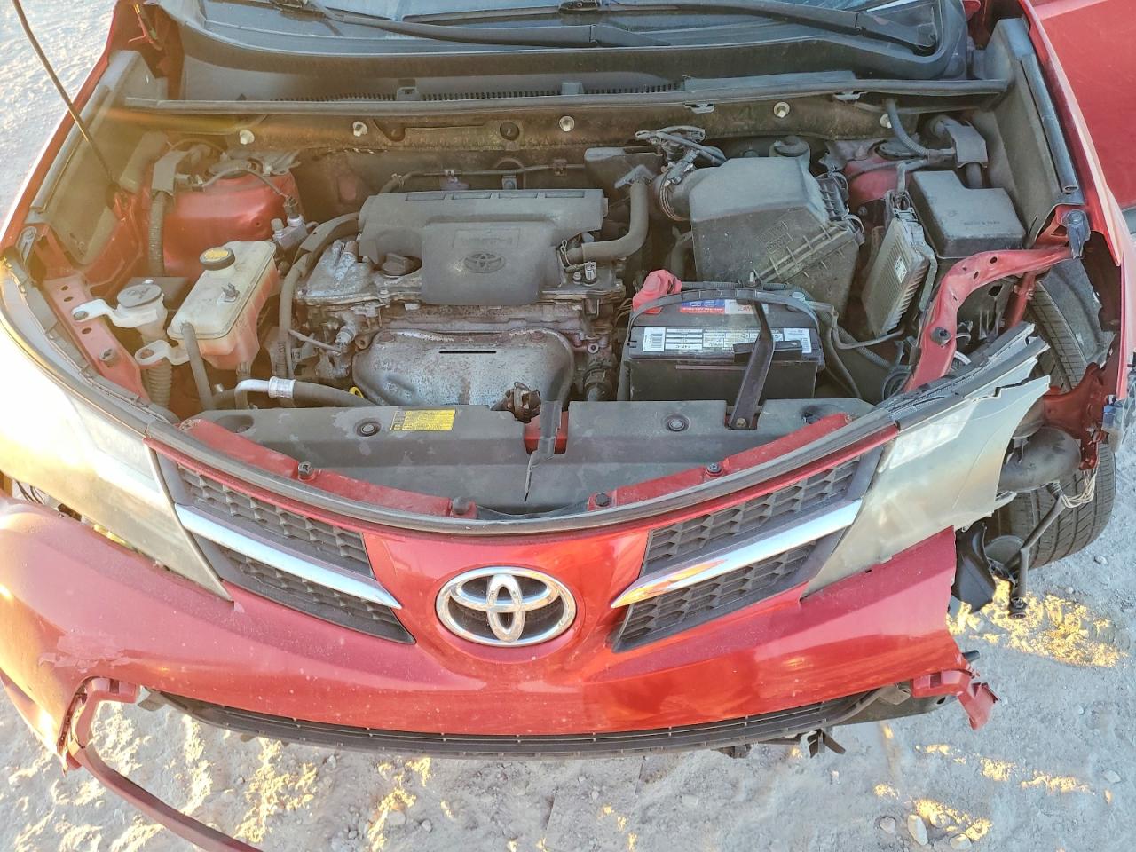 2013 TOYOTA RAV4 XLE photo 12