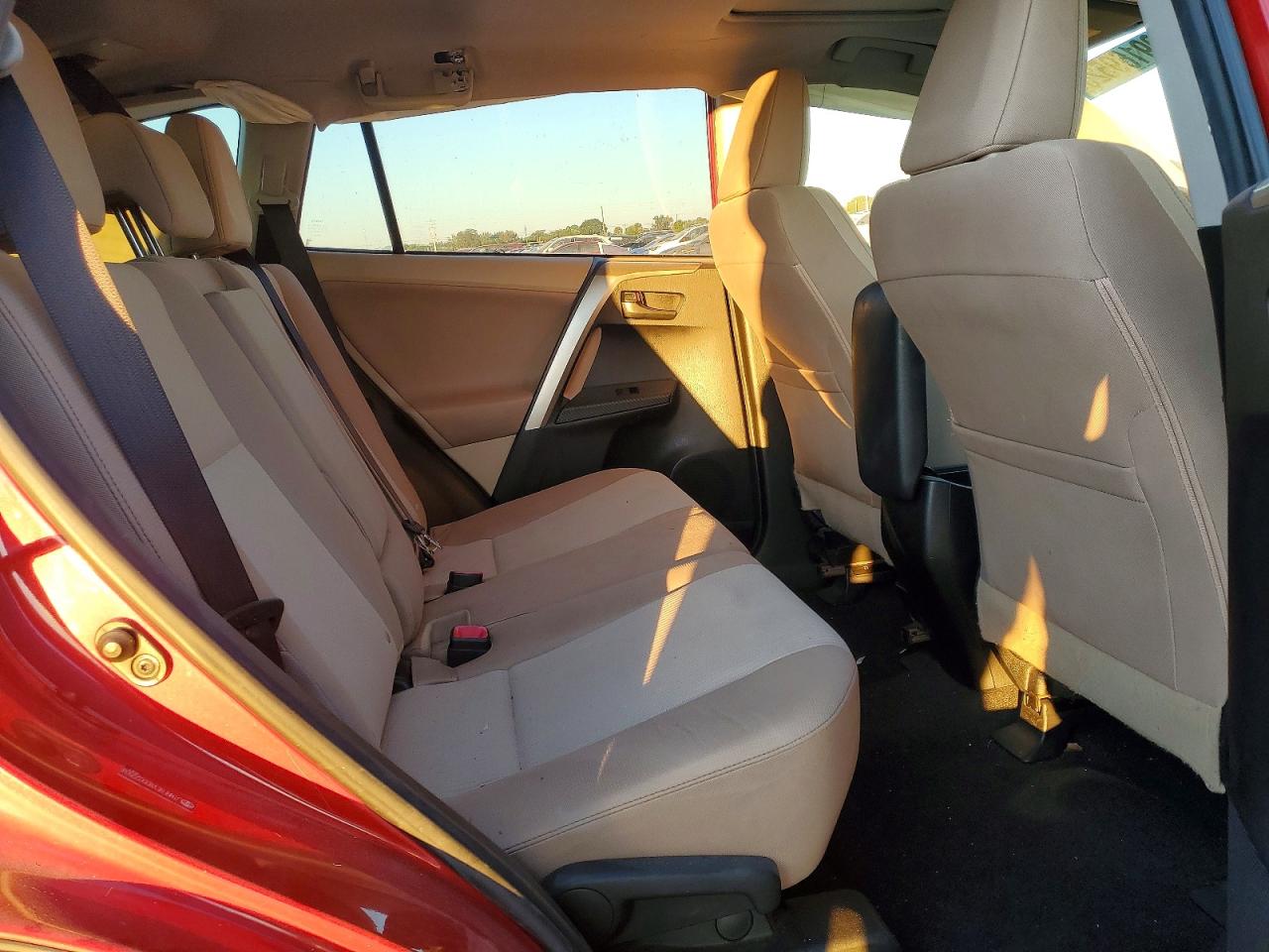 2013 TOYOTA RAV4 XLE photo 11
