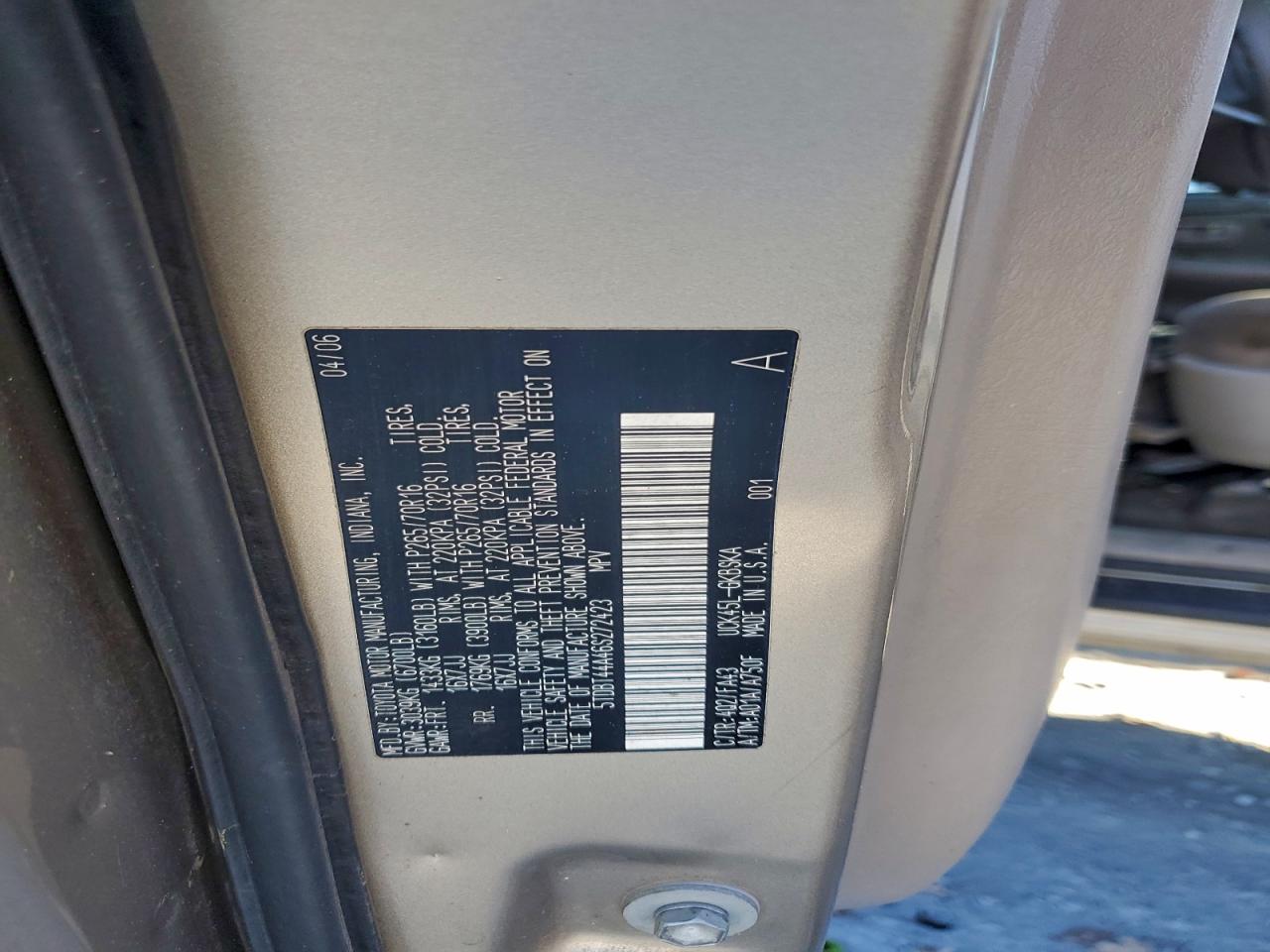 2006 TOYOTA SEQUOIA SR5 photo 13