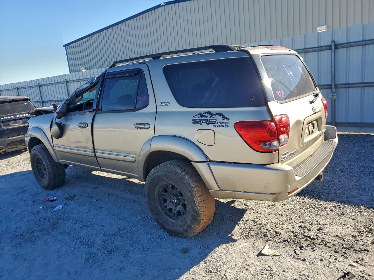 2006 TOYOTA SEQUOIA SR5 photo 2